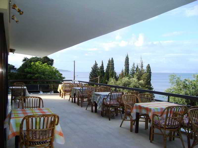 Karina Hotel Benitses  Esterno foto