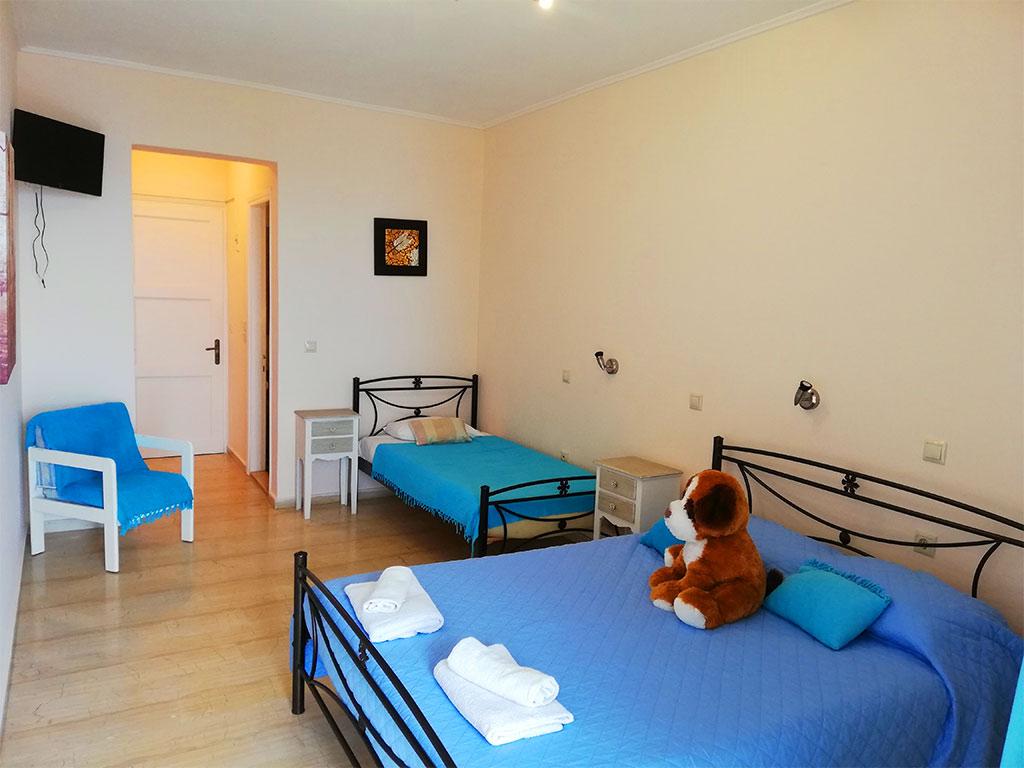 Karina Hotel Benitses  Esterno foto