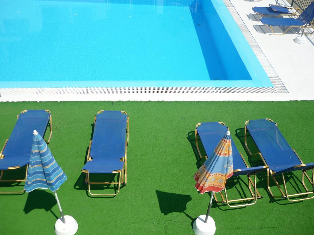Karina Hotel Benitses  Esterno foto