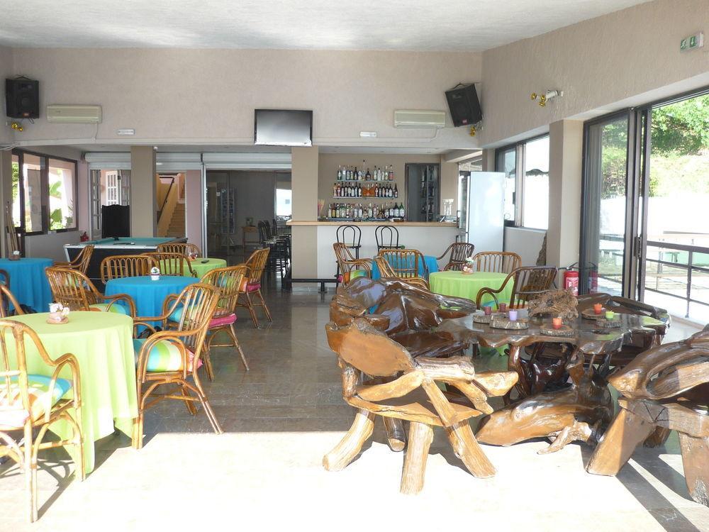 Karina Hotel Benitses  Esterno foto