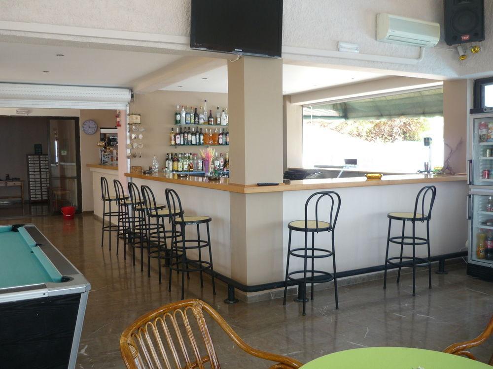 Karina Hotel Benitses  Esterno foto