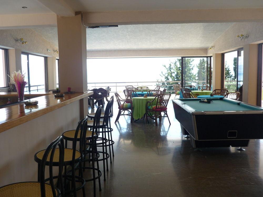 Karina Hotel Benitses  Esterno foto