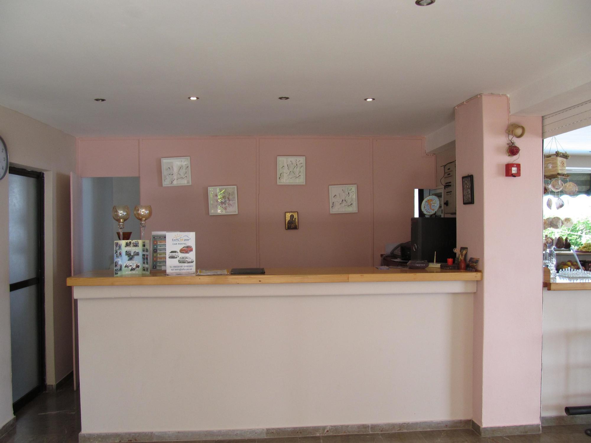 Karina Hotel Benitses  Esterno foto